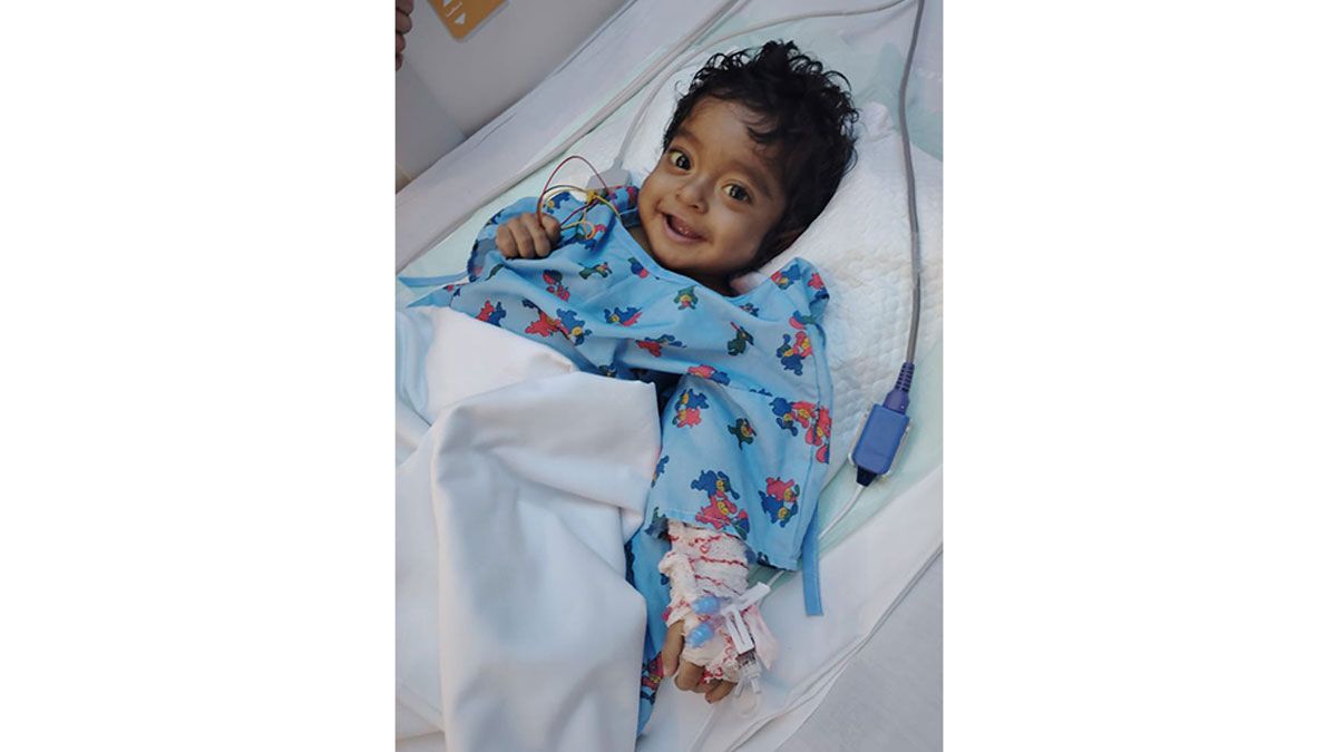 الامارات | أول عملية زراعة كبد لطفل يبلغ من العمر 13 شهراً في مستشفى كينغز كوليدج لندن في دبي