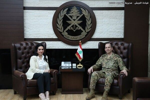 قائد الجيش بحث مع القائم بأعمال السفارة العراقية في الأوضاع العامة في لبنان والمنطقة