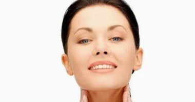 الخطوط الداكنة فى الرقبة قد تكون علامة على هذا المرض.. وطرق العلاج