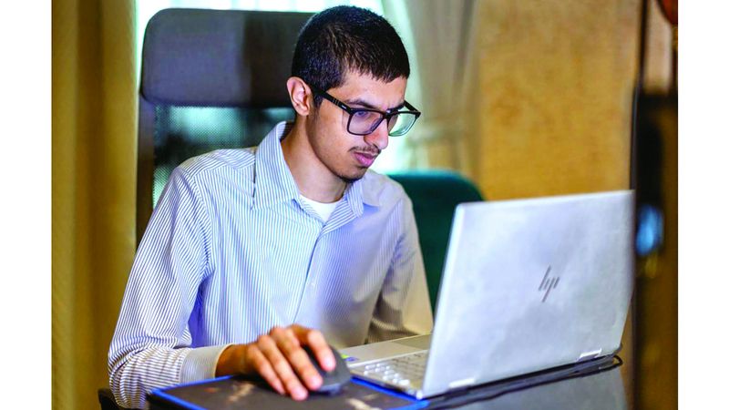 الامارات | السميطي قهر «التوحّد» بالقراءة.. ويحلم بابتكار مكتبة إلكترونية لأصحاب الهمم