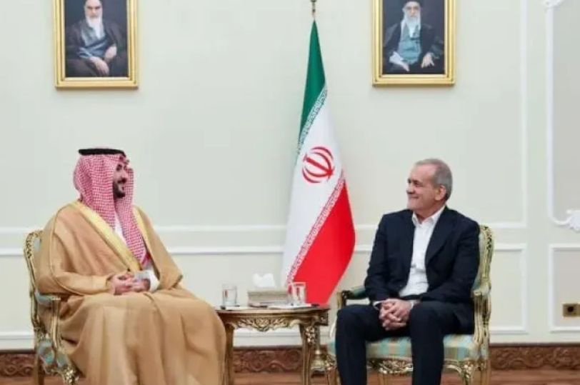 على غرار تفاهمات دمشق...مشاورات سعودية إيرانية حول مصير الحوثي وتسليم صنعاء