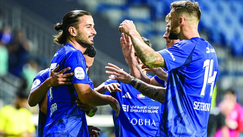 الامارات | «سيمفونية النصر» تُعزف في حضور «الملك»