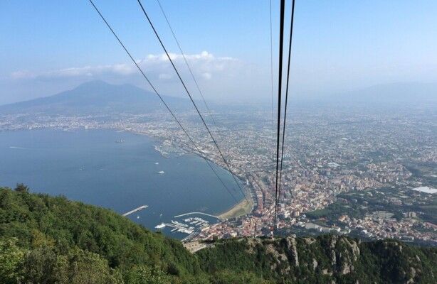 مقتل 4 أشخاص بينهم بريطانيان وإسرائيلي بتحطم عربة "تلفريك" في إيطاليا