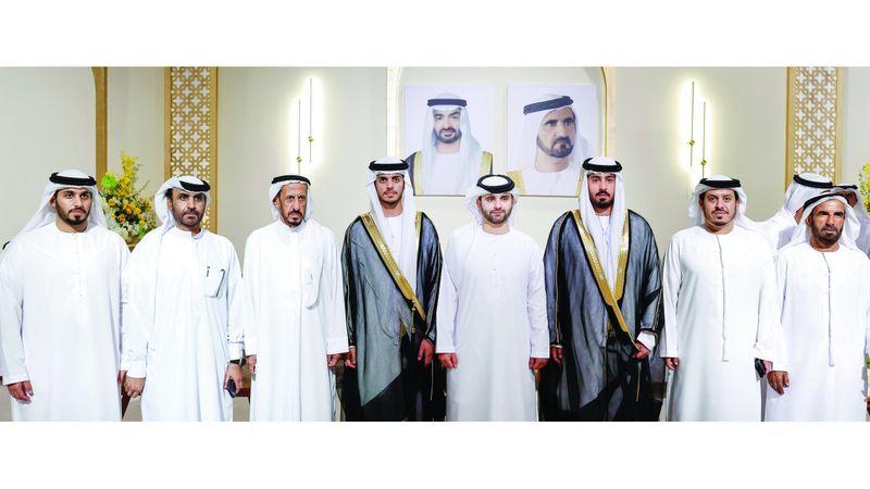 الامارات | منصور بن محمد يحضر أفراح الكتبي والمزروعي