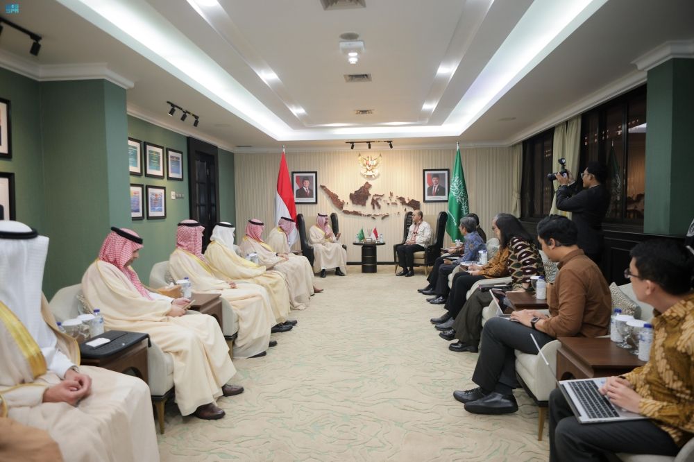 الخريّف يبحث مع وزيرين إندونيسيين تعزيز الشراكة الاستثمارية