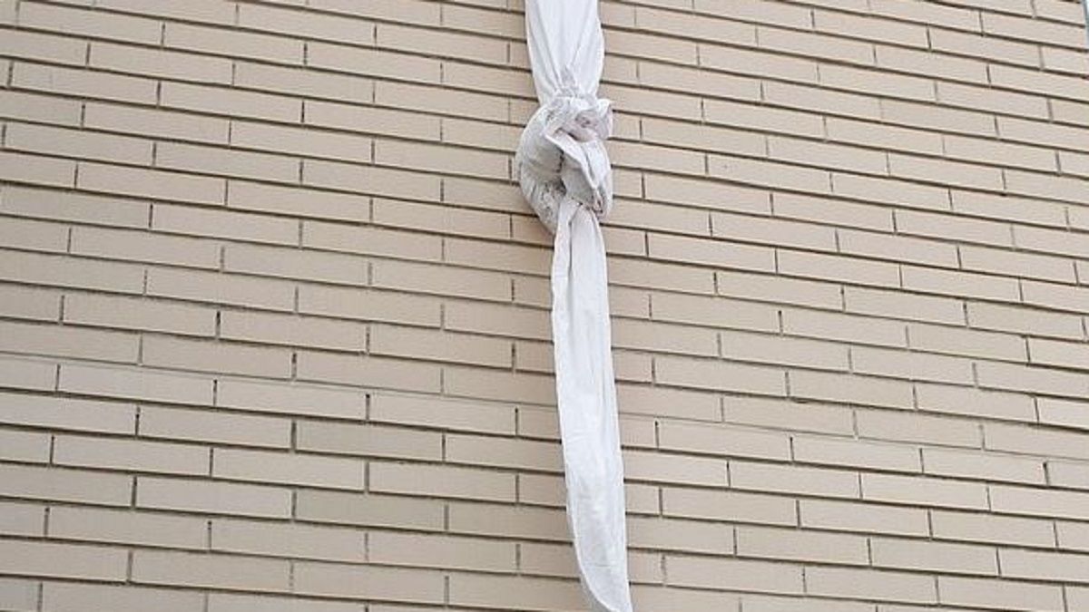 الامارات | حتى لا تكتشف زوجته خيانته.. نهاية تعيسة لرجل حاول الهرب من الدور الرابع