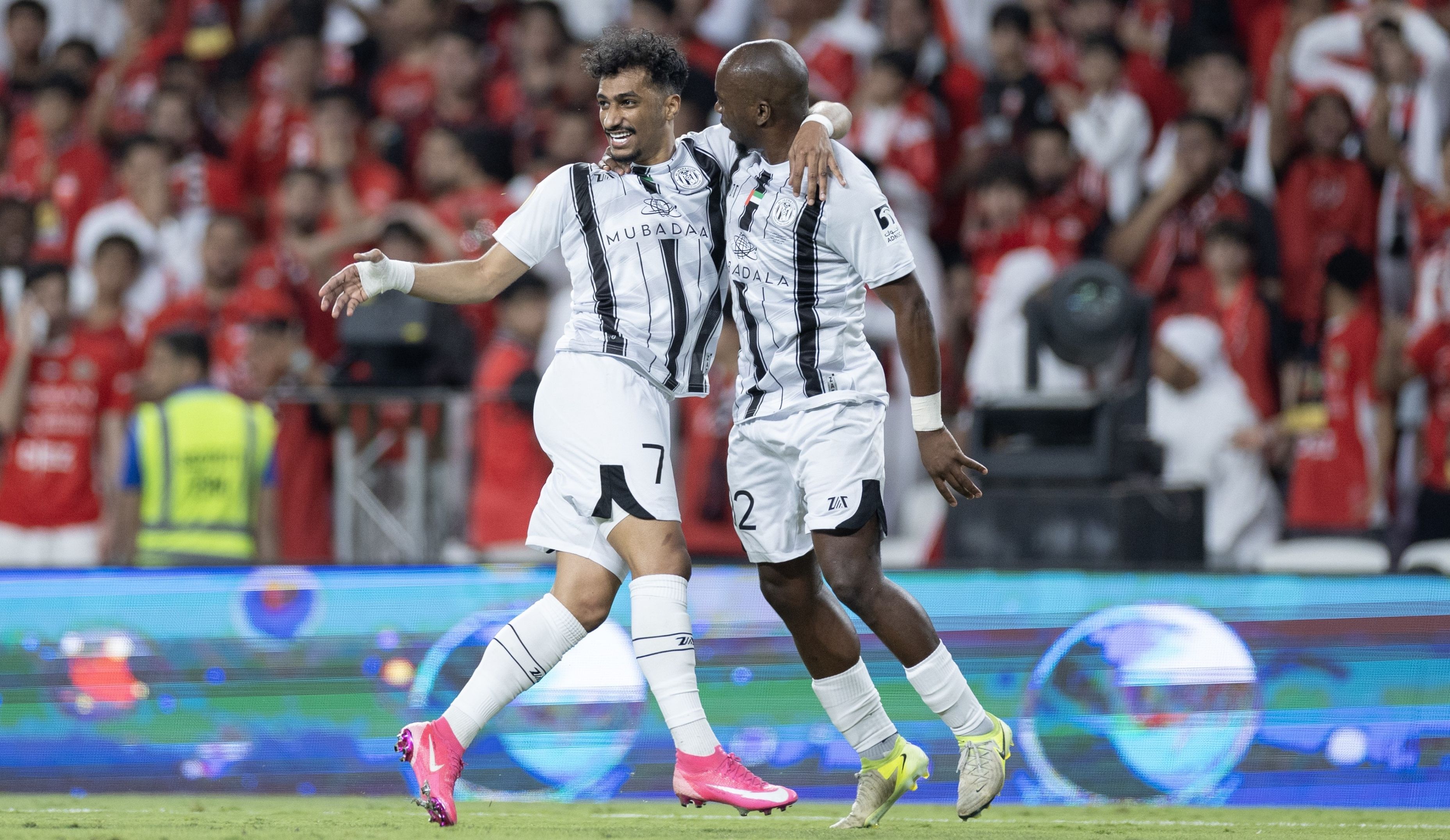 الامارات | هدف عالمي لنجم الجزيرة عبدالله رمضان.. وتعليق صاخب من رؤوف خليف (فيديو)