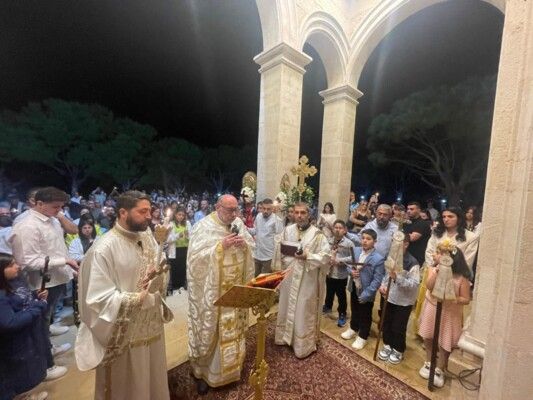 رعية الشويفات للروم الأرثوذكس احتفلت بعيد الفصح المجيد في كنيسة رئيس الملائكة ميخائيل- المدبر