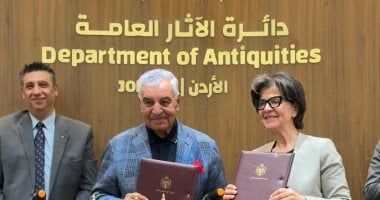 مذكرة تفاهم بين وزارة السياحة بالأردن ومؤسسة زاهي حواس للآثار والتراث