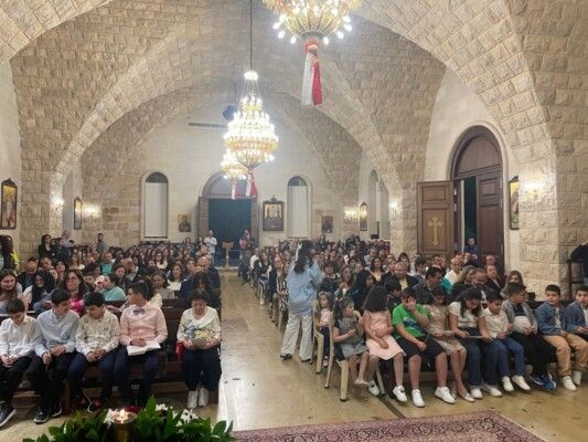 رعية الشويفات للروم الأرثوذكس احتفلت بعيد الفصح المجيد في كنيسة رئيس الملائكة ميخائيل- المدبر