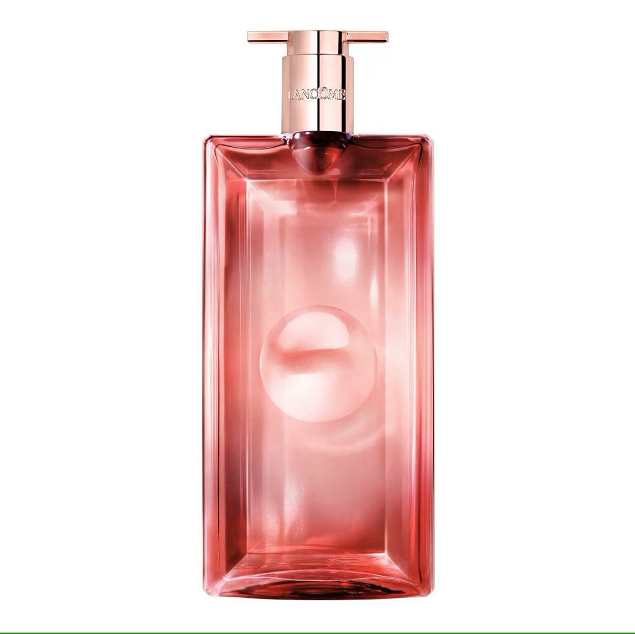 من الزهور إلى الأخشاب الفاخرة: أفضل عطور الصيف بتوليفات حسية آسرة