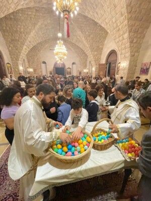 رعية الشويفات للروم الأرثوذكس احتفلت بعيد الفصح المجيد في كنيسة رئيس الملائكة ميخائيل- المدبر