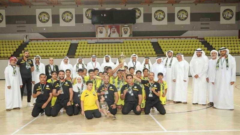 الامارات | كلباء» يحلق بـ «طائرة الأشبال»