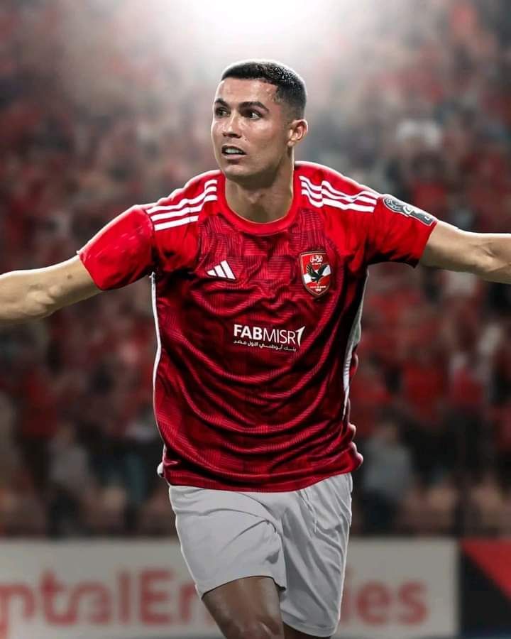 هل يرتدي كريستيانو رونالدو قميص الأهلي في "الرقصة الأخيرة"؟!