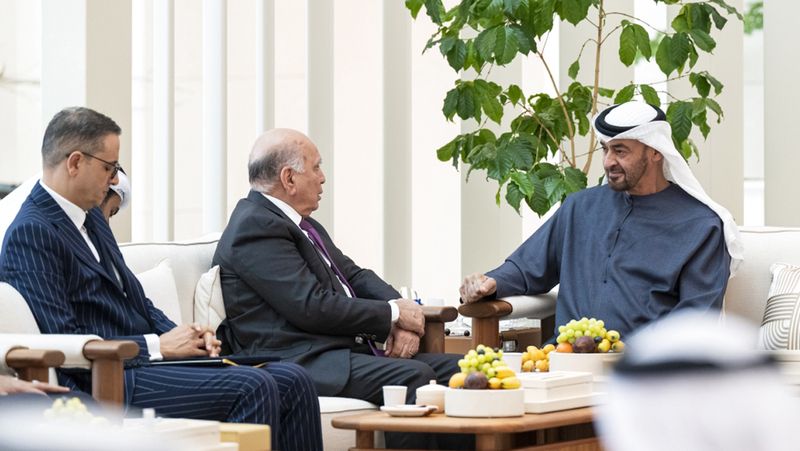 الامارات | رئيس الدولة يبحث مع وزير الخارجية العراقي العلاقات الثنائية