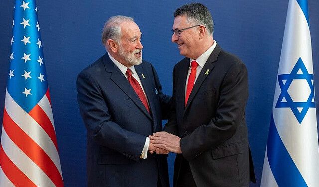 السفير الأميركي الجديد لدى إسرائيل يبدأ مهامه ببحث النووي الإيراني