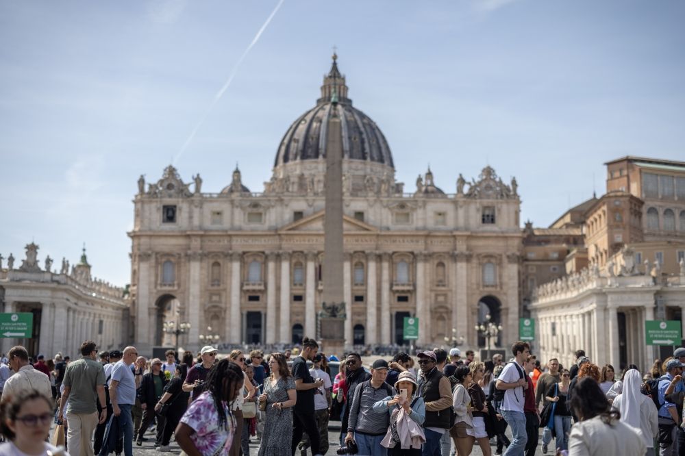 5 مرشحين.. من سيقود الفاتيكان بعد وفاة البابا فرنسيس؟