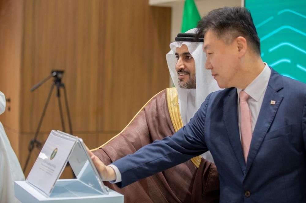 نقطة تحول جديدة.. وضع حجر الأساس لمشروع الزراعة الذكية في الرياض