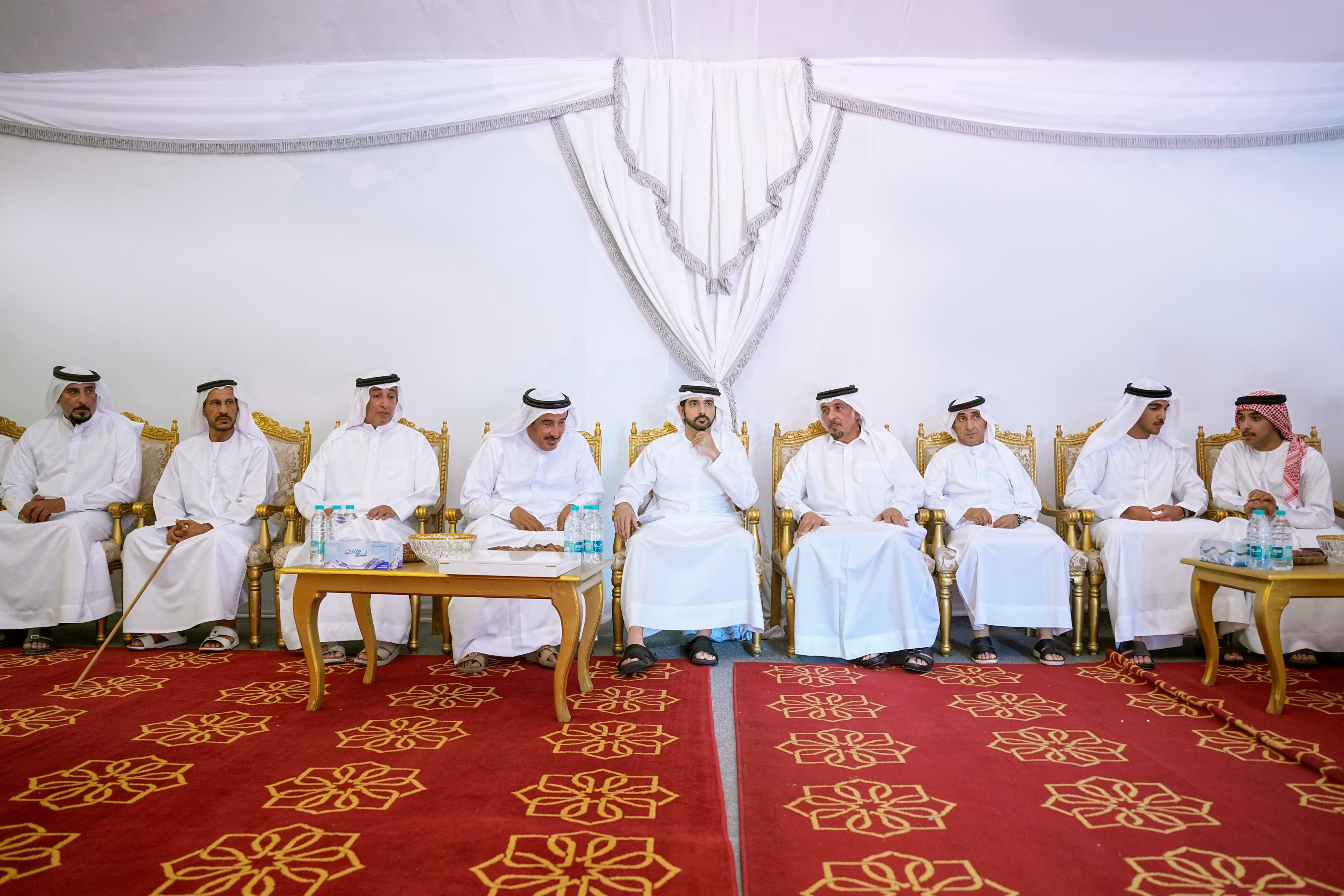 الامارات | حمدان بن محمد يعزي في وفاة محمد عبدالله علي بالعبيده السويدي