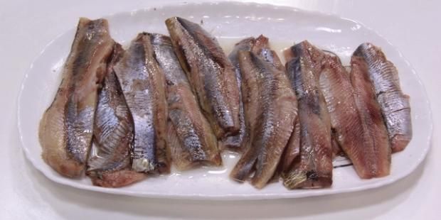 كم سعرا حراريا في 100 جرام من الرنجة والفسيخ؟.. أرقام هتفاجئك