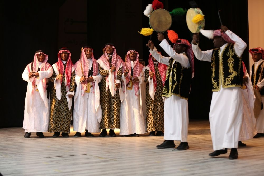 محافظ وادي الدواسر يفتتح دراسة مساعدي مفوضي تنمية القيادات