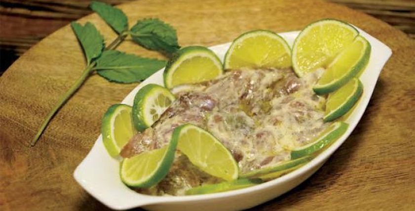 هل يقضي الليمون والخل على بكتيريا الفسيخ؟.. خبير تغذية يكشف مفاجأة