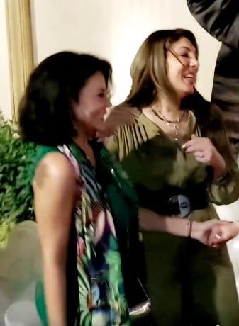 رانيا يوسف ترقص على أنغام "انزل يا جميل" بعيد ميلاد داليا مصطفى.. فيديو