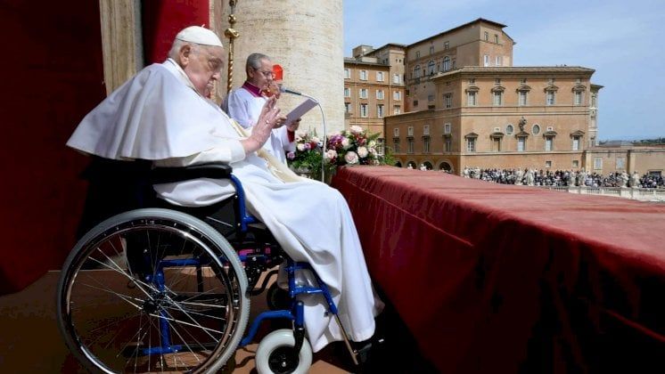 كاردينال الفاتيكان ينعى البابا فرنسيس بكلمات مؤثرة