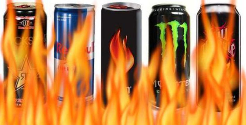 ماذا يحدث للجسم عند تناول مشروبات الطاقة؟.. خطورتها على الأطفال والشباب