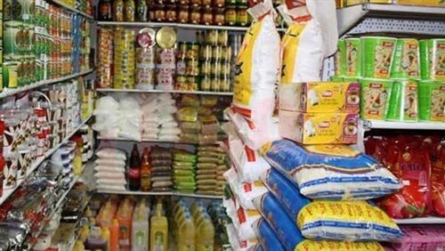 شاهد بالفيديو.. بشريات العودة.. إحدى المحلات التجارية بحي الطائف بالخرطوم تباشر عملها وتوفر للمواطنين كل المستلزمات بما فيها غاز الطبخ وصاحبها يناشد الأهالي بالعودة إلى ديارهم