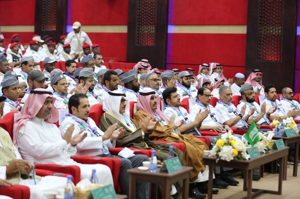 محافظ وادي الدواسر يفتتح دراسة مساعدي مفوضي تنمية القيادات