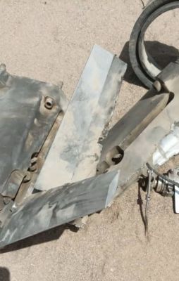 الحوثي يرد على الأمريكي بقصف مدفعي وصاروخي يستهدف قرية الدنين في حيس بالحديدة