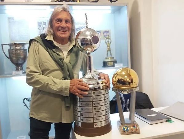 الامارات | وفاة أسطورة حراسة المرمى في الأرجنتين