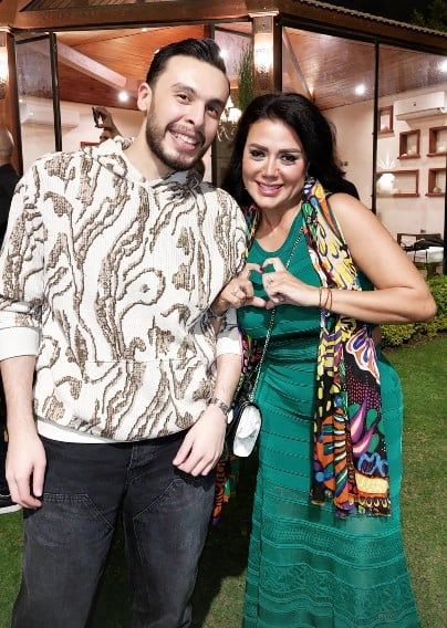 رانيا يوسف ترقص على أنغام "انزل يا جميل" بعيد ميلاد داليا مصطفى.. فيديو