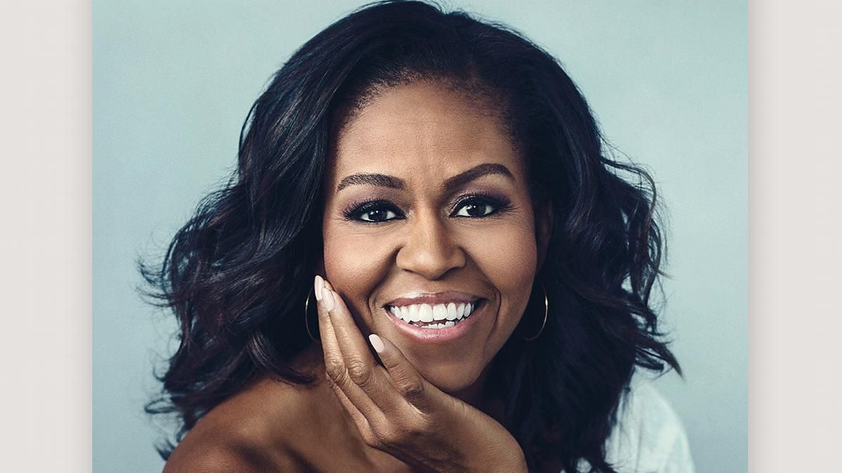 الامارات | ظهرت وهي تضع خاتمها .. ميشيل أوباما: زوجي لم يُطلّقني