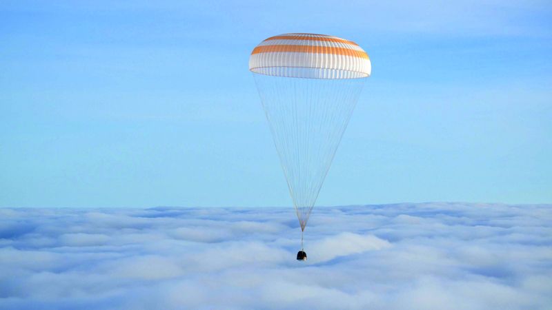 الامارات | رواد فضاء في الطريق إلى الأرض