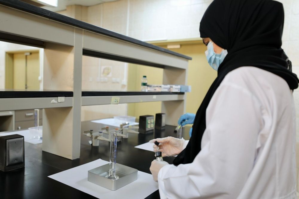 جامعة جدة تسجل براءة اختراع أمريكية لعلاج مبتكر يستهدف سرطان الثدي