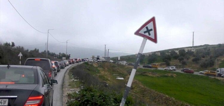 أعلنت ‌‏هيئة البث الإسرائيلية: إنذار بشأن تسلل أشخاص بعد اقتحام سيارة حاجز مدخل مستوطنة عيلي زهاف شمالي الضفة