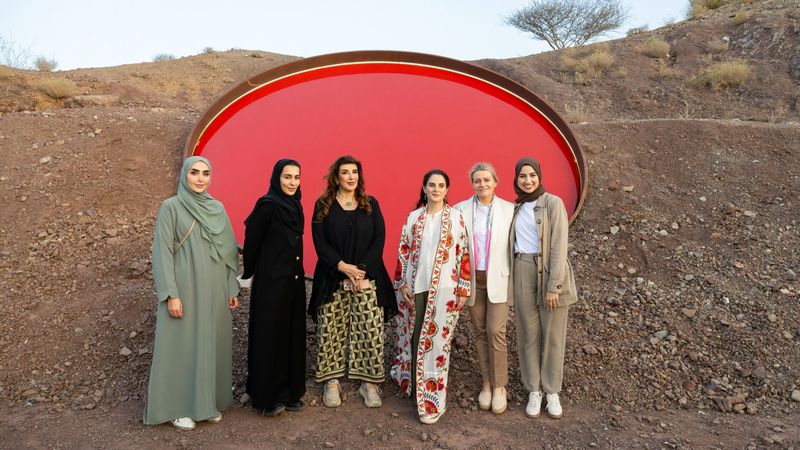 الامارات | الفن يشعّ فوق جبال حتا.. بـ «وقفات مُتروّية»