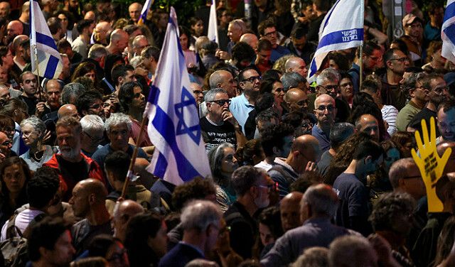 الآلاف يتظاهرون في تل أبيب بعد إفادة رئيس الشاباك ضد نتانياهو