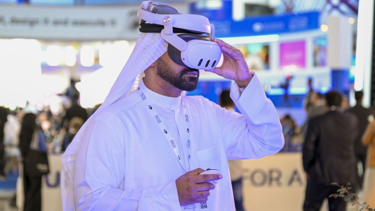 الامارات | مختصون: الذكاء الاصطناعي «لن يسرق» وظائف البشر