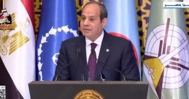الرئيس السيسي: بنحاول كدولة نبذل كل جهد لإعداد إنسان متوازن ومسئول