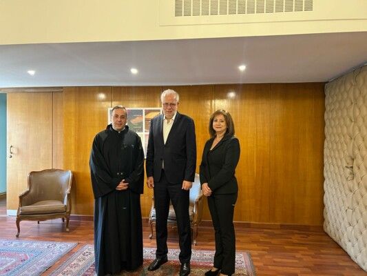 الاب بوعبود هنأ وزير العدل عادل نصار ووضعه في اجواء نشاطات المعهد الفني الأنطوني