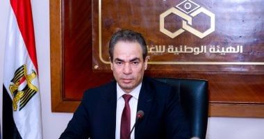 المسلمانى يمنح الفنانه سميرة أحمد والفنان ورشوان توفيق وسام ماسبيرو