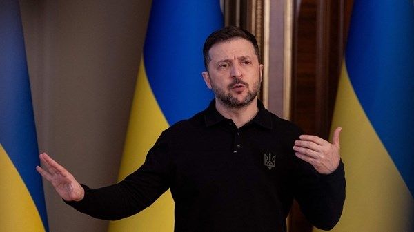 زيلينسكي: أوكرانيا مستعدة لمباحثات مباشرة مع موسكو