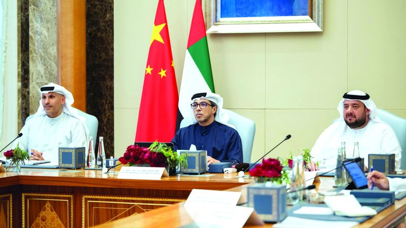 الامارات | منصور بن زايد: الإمارات ملتزمة بتطوير الشراكة الاستراتيجية مع الصين