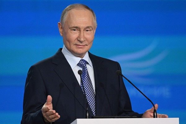 بوتين: منفتحون على محادثات سلام مباشرة مع أوكرانيا