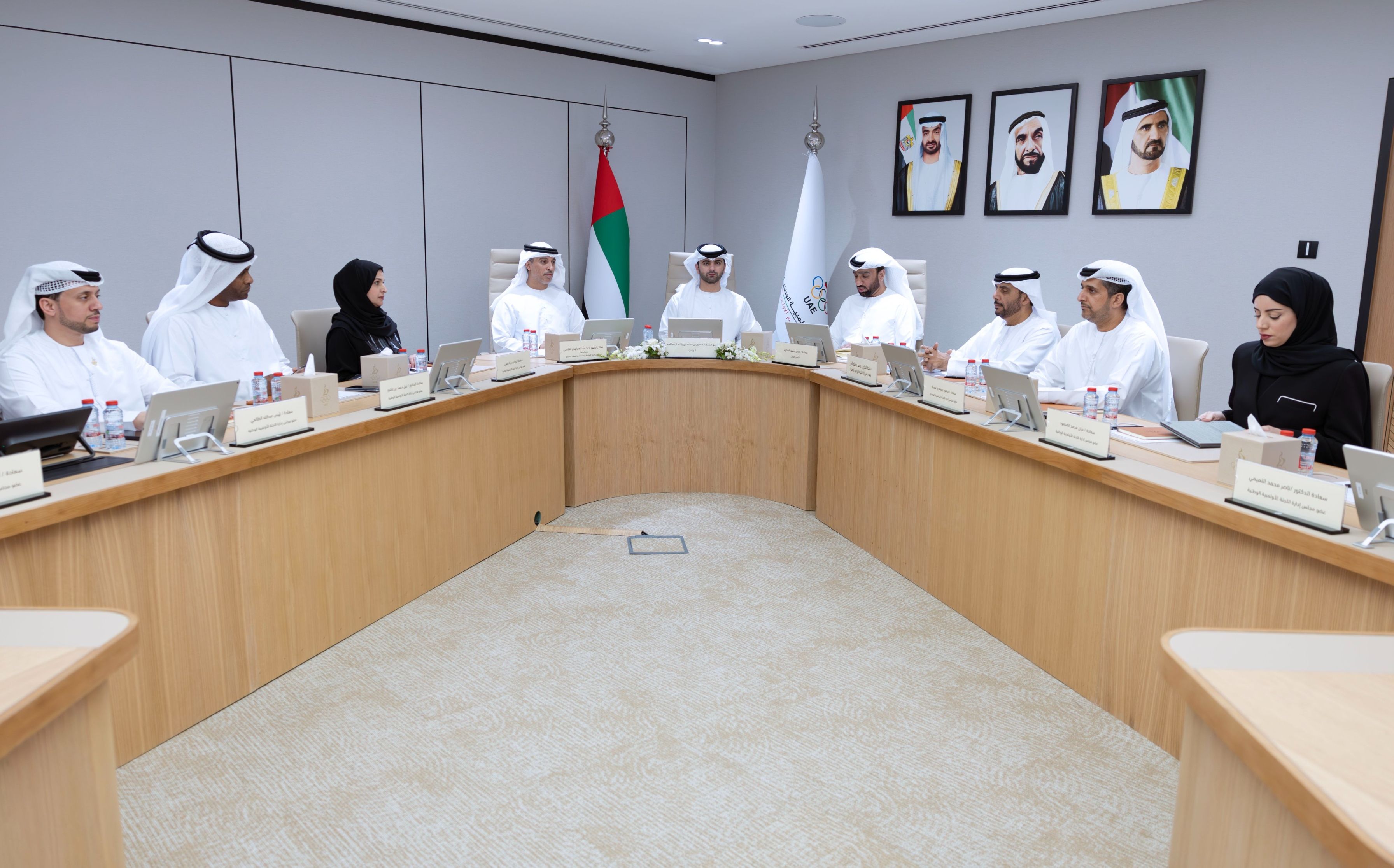الامارات | منصور بن محمد يترأس اجتماع مجلس إدارة اللجنة الأولمبية الوطنية