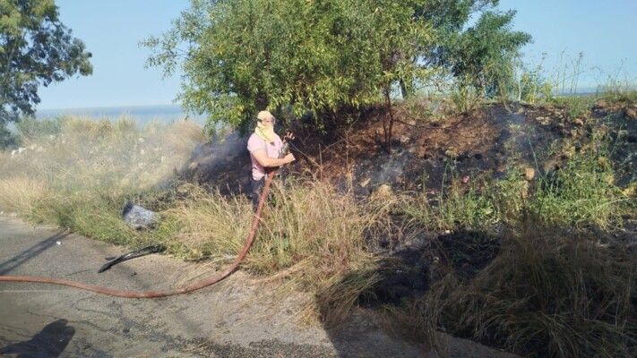الدفاع المدني: استشهاد مواطن جراء استهداف سيارة بمسيرة اسرائيلية على طريق بعورته