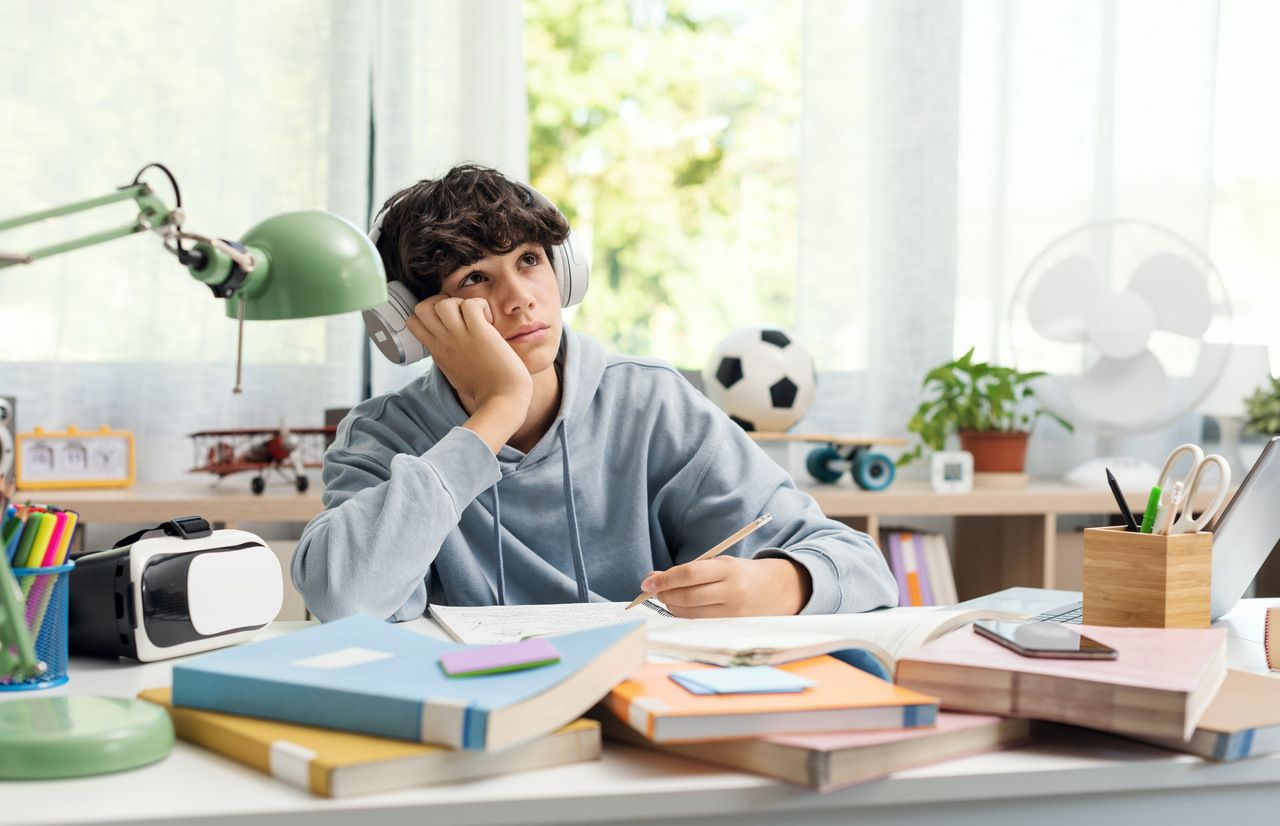 أهم النصائح لمساعدة المراهق على التعامل مع الضغط الدراسي